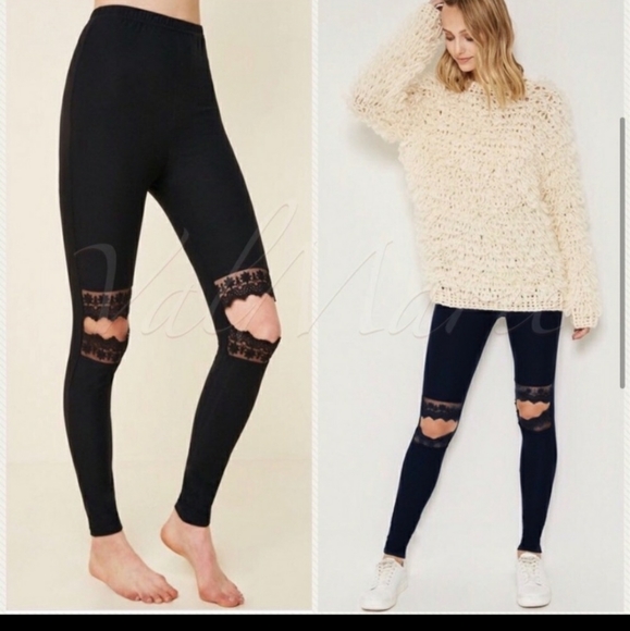 PREMIUM SOFT BRUSHED LACE KNEE LEGGINGS - Picture 2 of 10